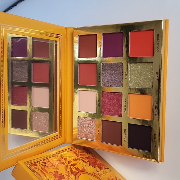 Ace Beaute Falling For You Eyeshadow Palette - Picture 3 of 12